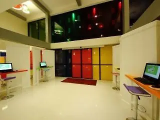 Hotel Pop! 2*